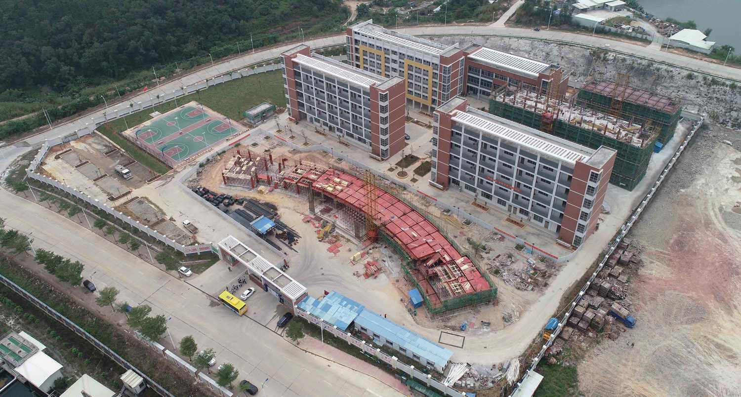 6、2019_1025_162330A開平市（翠山湖）職教中心二期項(xiàng)目乘勢而上、破土動工。.jpg